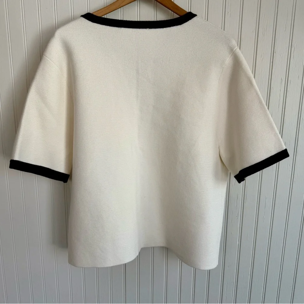 Abercrombie & Fitch White Short Sleeve Cardigan with Black Trim - Picture 5 of 7